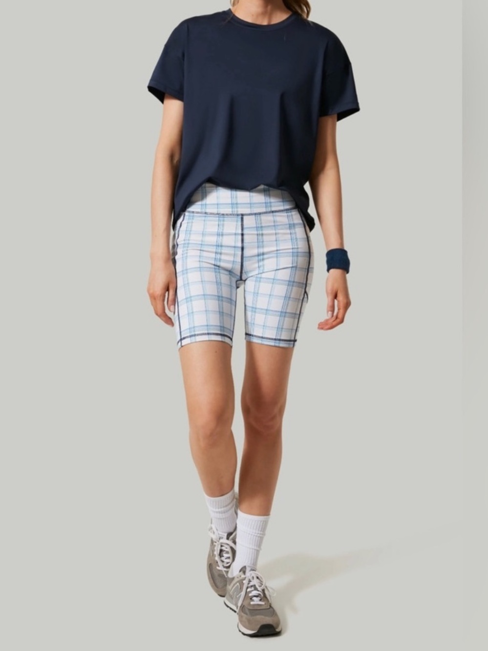 Tuckernuck Coastal Plaid Active Bike Shorts Size Medium